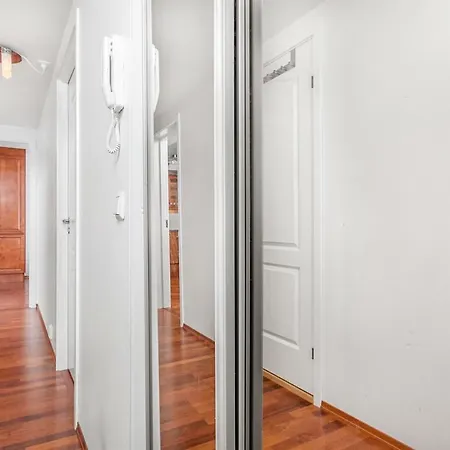 City Center - Fully Furnished In High Standard * Bergen